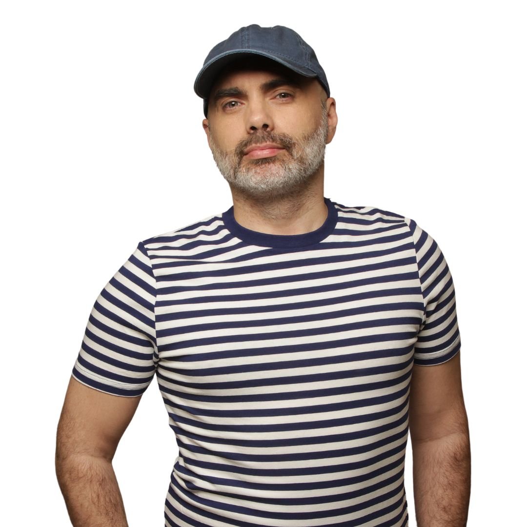 Retrato con camiseta a rayas
